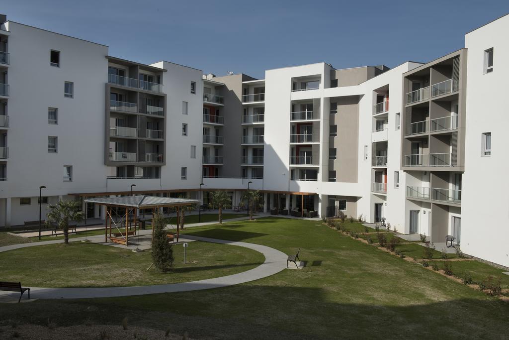 Aparthotel Domitys Le Palmier Du Roi Pau Zimmer foto