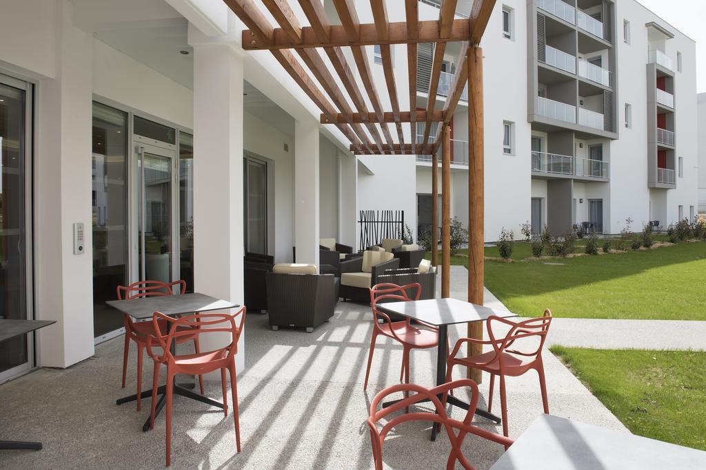 Aparthotel Domitys Le Palmier Du Roi Pau Zimmer foto