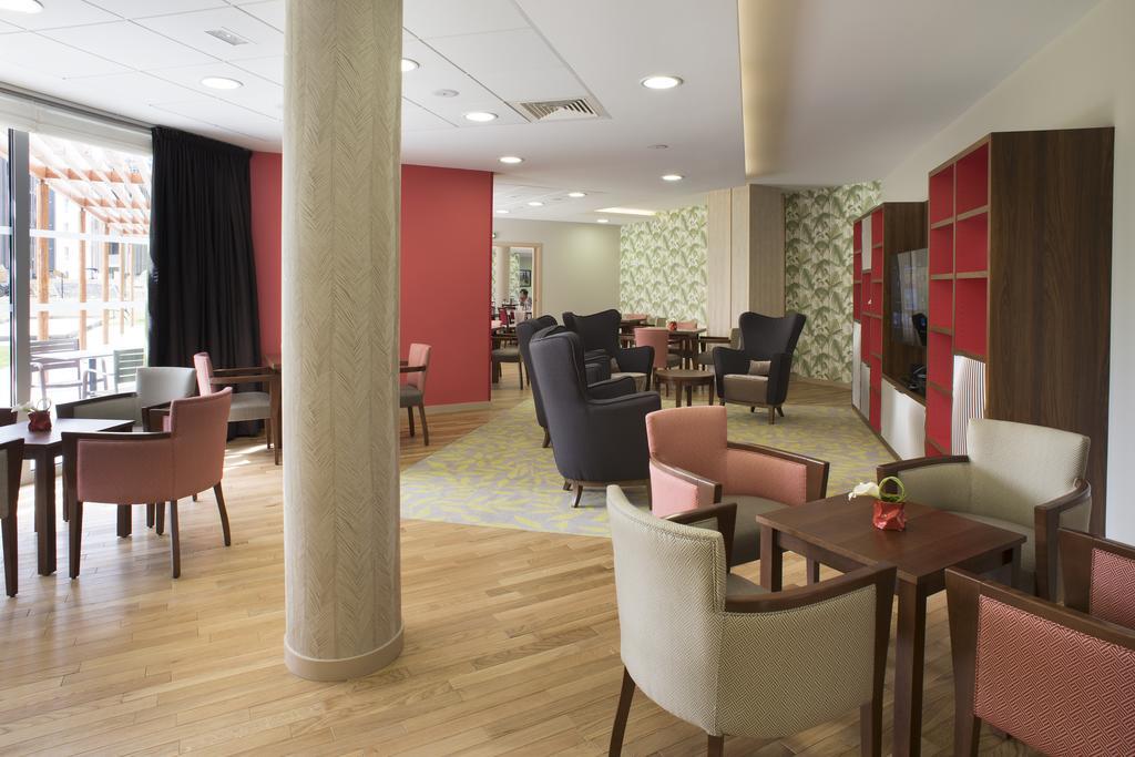 Aparthotel Domitys Le Palmier Du Roi Pau Zimmer foto